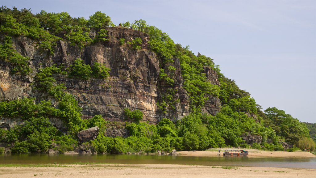 Buyongdae Cliff